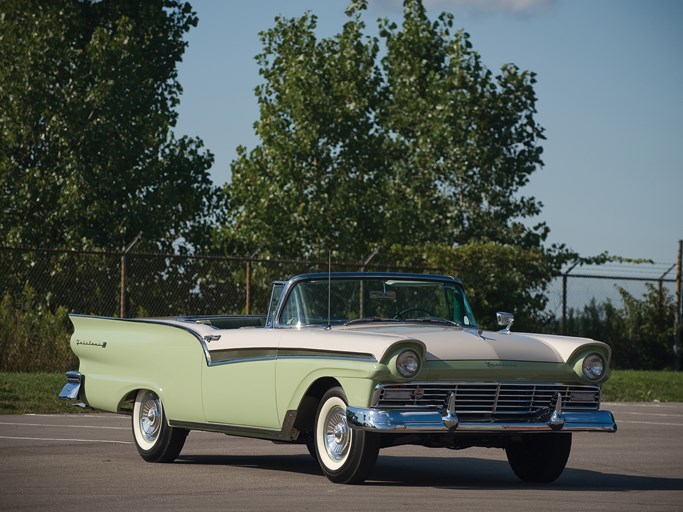 1957 Ford Fairlane 500 Skyliner Retractable Hardtop