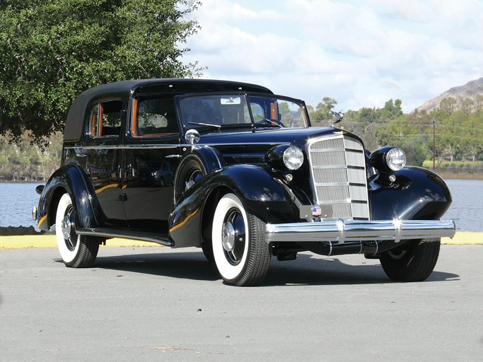 1935 Cadillac V12 Town Cabriolet