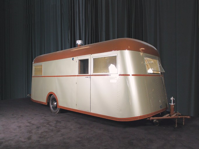 1937 Pierce-Arrow A Travelodge Trailer