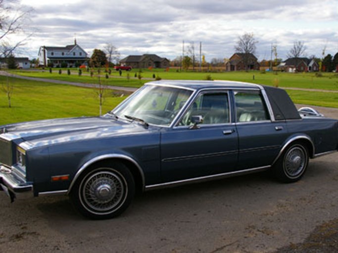 1986 Chrysler 5th Avenue 4D