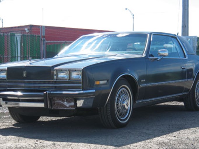 1985 Oldsmobile Toronado 2Dr Hard Top