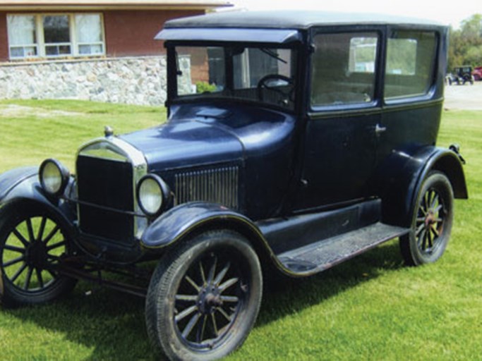 1927 Ford Model T Two-Door Sedan