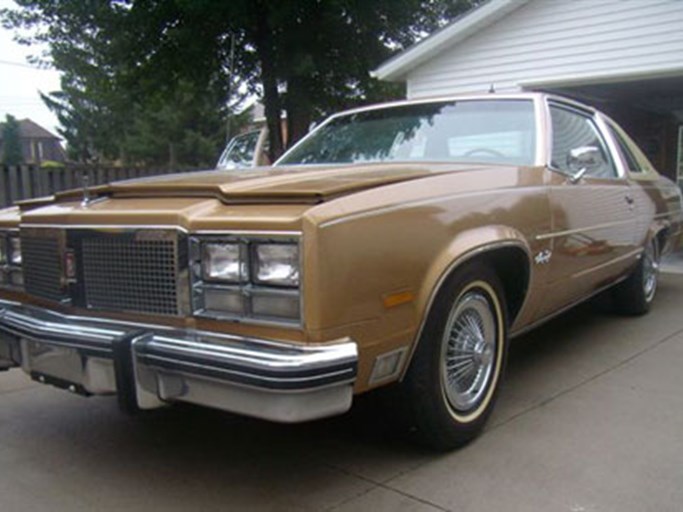 1977 Oldsmobile Regency 98 2D