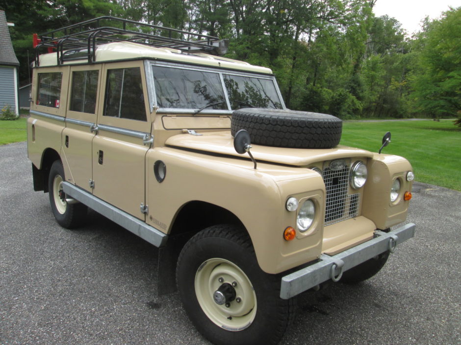 No Reserve: Restored 1967 Land Rover 109 NADA 4-Speed