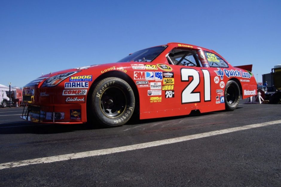 2008 Ford Fusion Pit Practice NASCAR