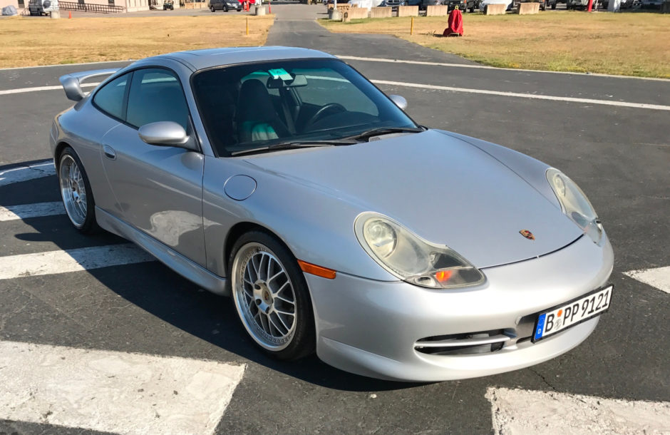 3.6L 1999 Porsche 911 Carrera Coupe 6-Speed