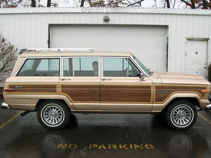 1990 Jeep Grand Wagoneer Limited