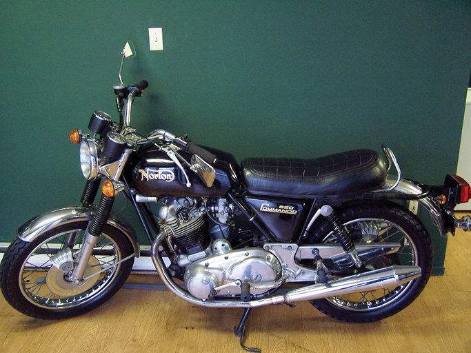 1976 Norton Commando