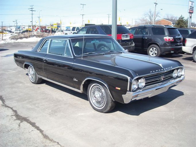 1964 Oldsmobile Cutlass 4-4-2