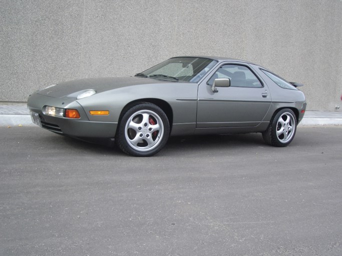 1988 Porsche 928 