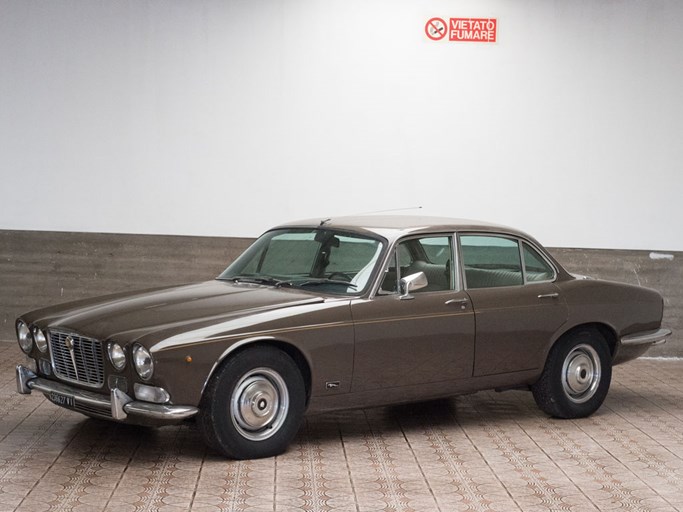 1971 Jaguar XJ6 4.2 SWB