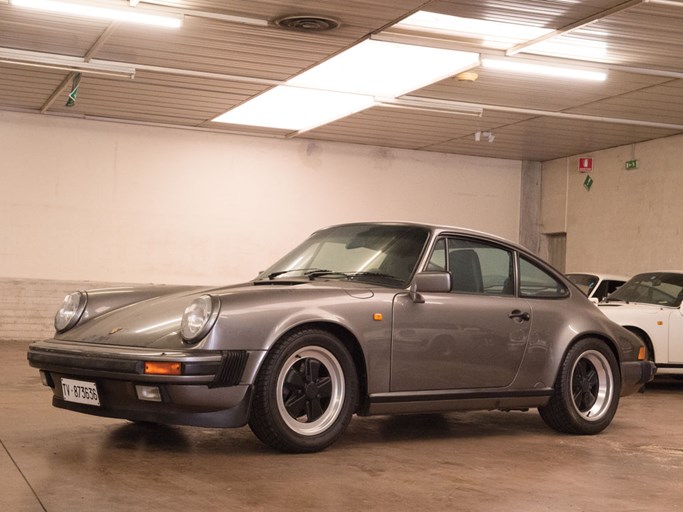 1989 Porsche 911 Carrera 3.2