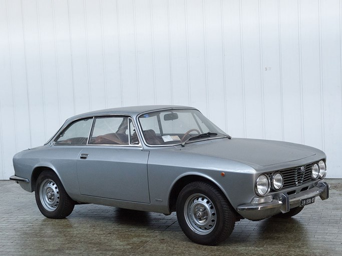 1972 Alfa Romeo Giulia Sprint GT Veloce 2000