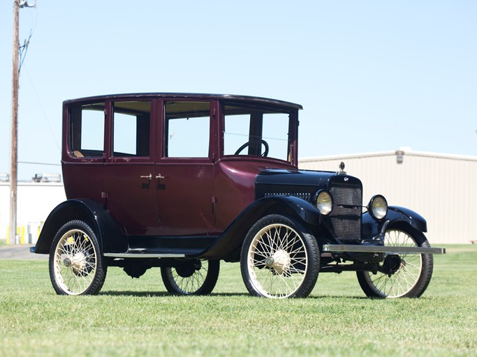 1922 Overland Model 4 Sedan