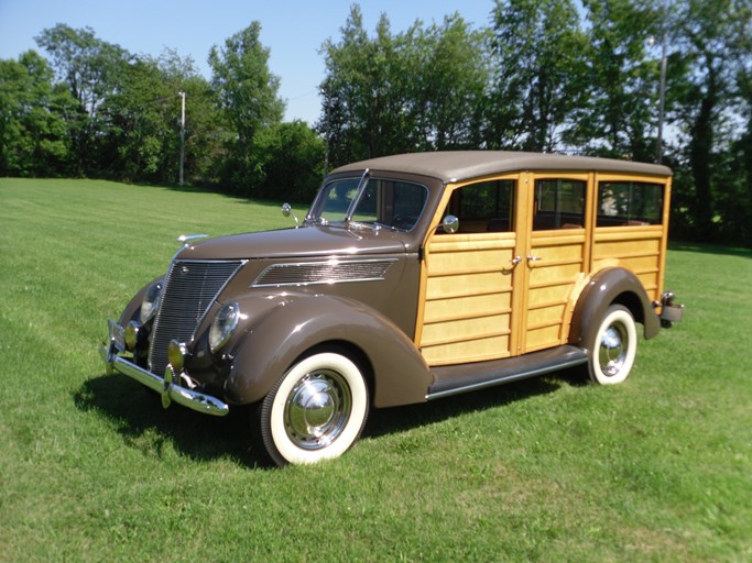 1937 Ford Deluxe Station Wagon