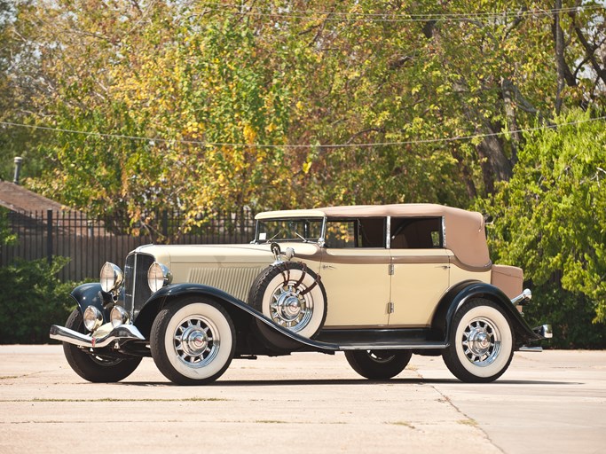 1933 Auburn Eight Salon Convertible Sedan