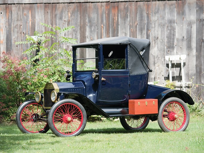 1915 Ford Model T Coupelet