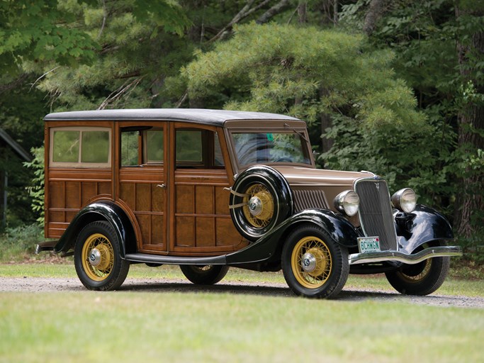 1933 Ford V-8 Station Wagon