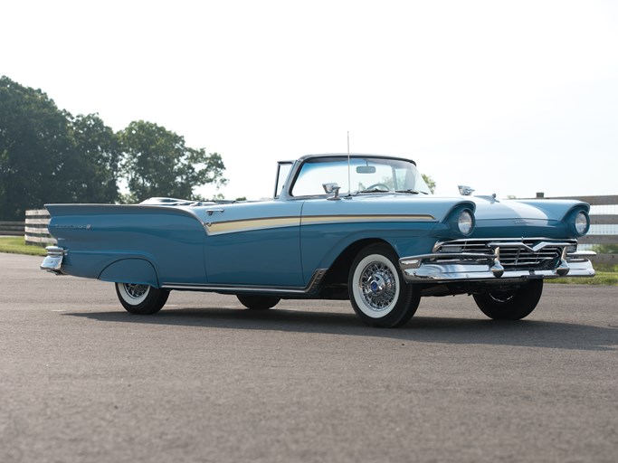 1957 Ford Fairlane 500 Sunliner