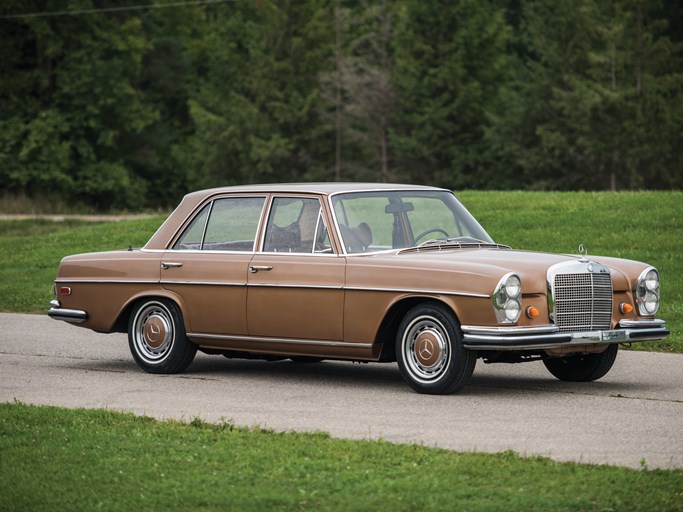 1969 Mercedes-Benz 280 SE Sedan