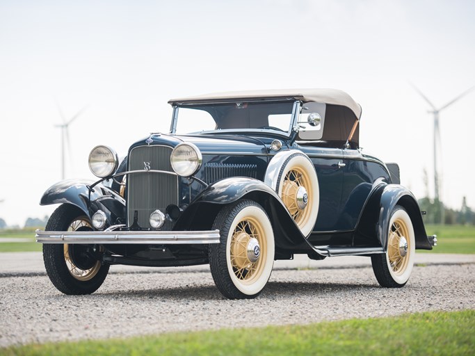 1932 Ford V-8 DeLuxe Roadster