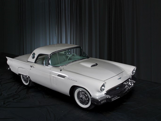 1957 Ford Thunderbird