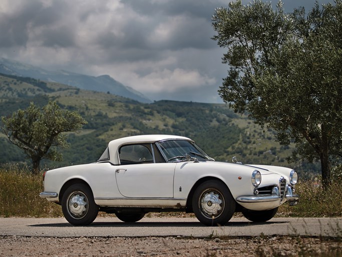 1961 Alfa Romeo Giulietta Spider by Pininfarina