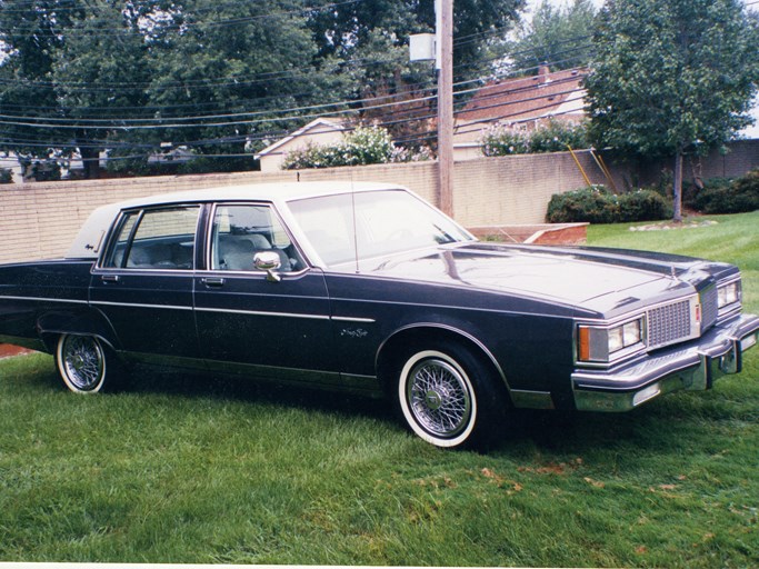 1982 Oldsmobile Regency 98 Sedan