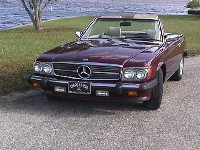 1986 Mercedes-Benz 560 SL Roadster