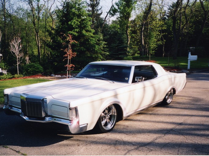 1969 Lincoln Continental Mark III 2D