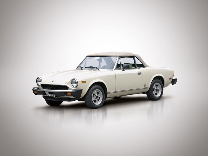 1983 Fiat Spider 2000 by Pininfarina