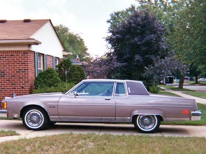 1984 Oldsmobile Ninety-Eight Regency 2D