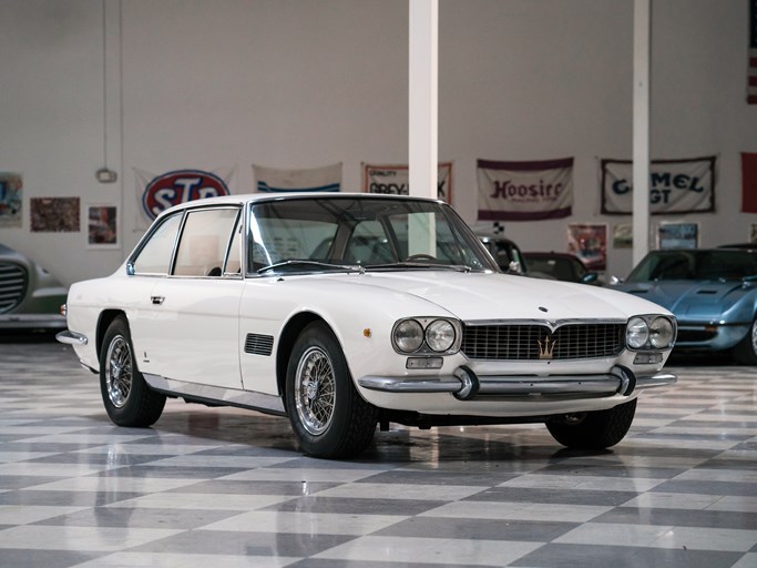 1968 Maserati Mexico 4.7 by Vignale