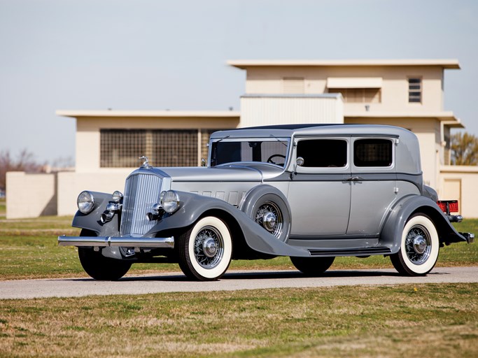 1933 Pierce-Arrow Model 836 Club Sedan