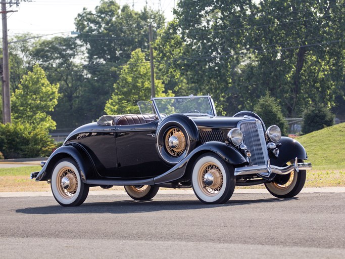 1934 Ford V-8 DeLuxe Roadster