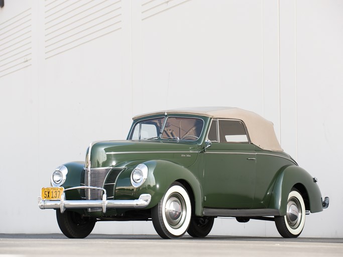 1940 Ford Deluxe Convertible Coupe