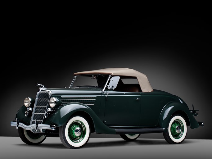 1935 Ford Deluxe Roadster