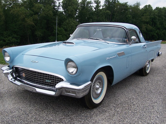 1957 Ford Thunderbird