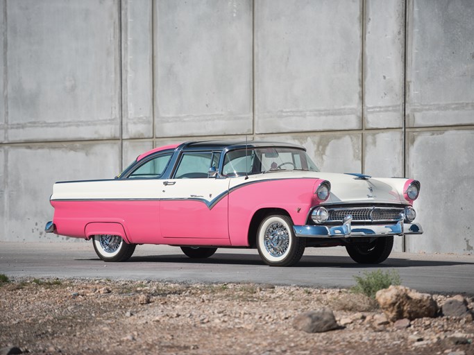 1955 Ford Fairlane Crown Victoria Skyliner