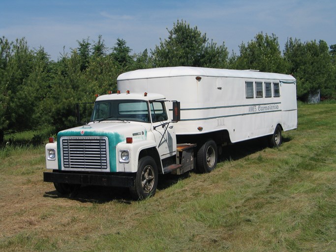 1972 International Loadstar 1600 Tractor