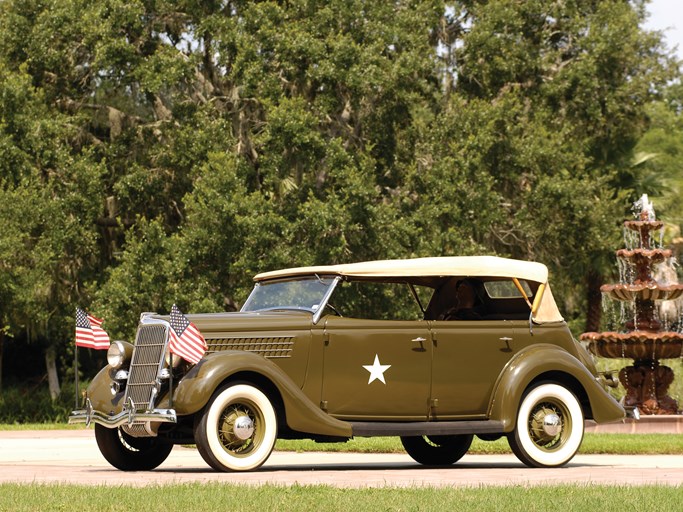 1935 Ford V8 Deluxe Phaeton