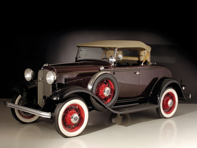 1932 Ford Deluxe V-8 Roadster