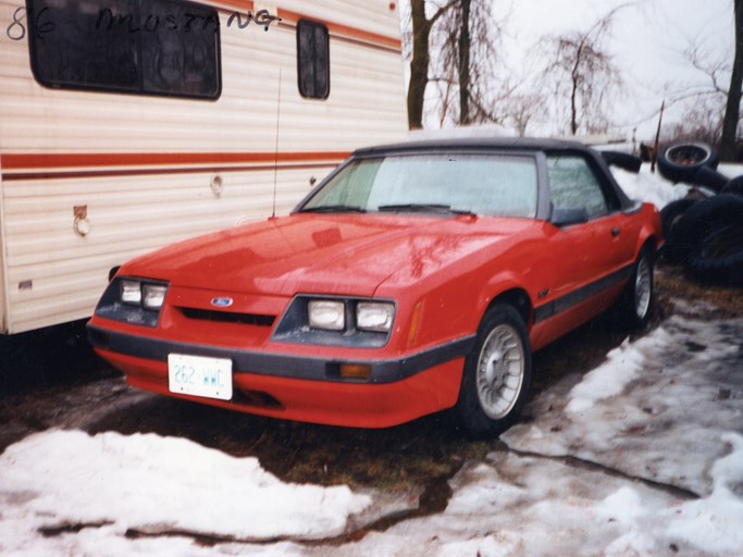 1985 Ford Mustang Convertible