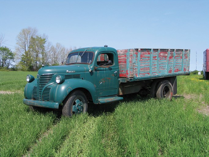 1946 Fargo 3 Ton Hydraulic Dump