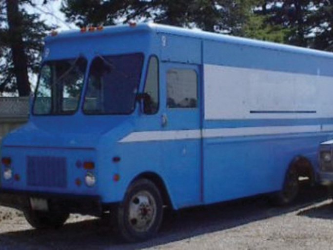 1973 GMC Grumman P-30 1 Ton Van