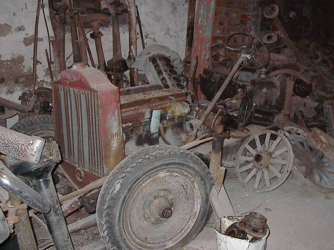 1931 Packard Chassis 8 cyl engine & rad