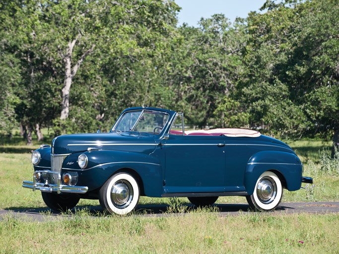 1941 Ford Super DeLuxe Convertible Coupe