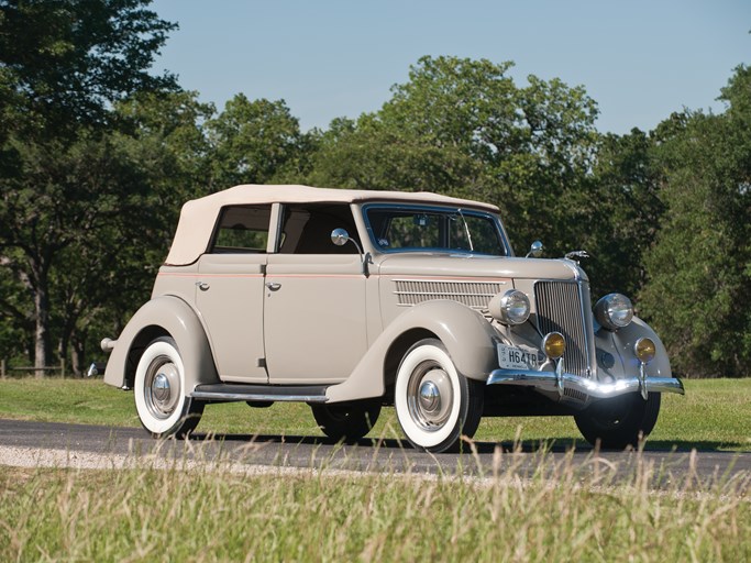 1936 Ford DeLuxe Convertible Sedan