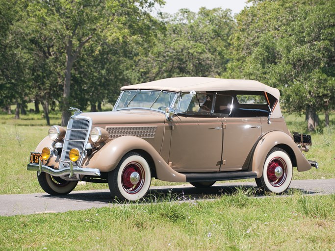 1935 Ford DeLuxe Phaeton