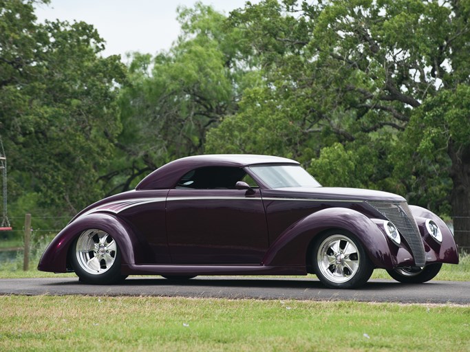 1937 Ford Custom Roadster